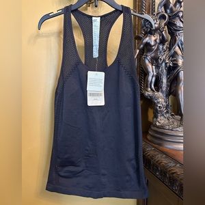 NWT Fabletics  Christine Racerback Seamless Openwork Tank